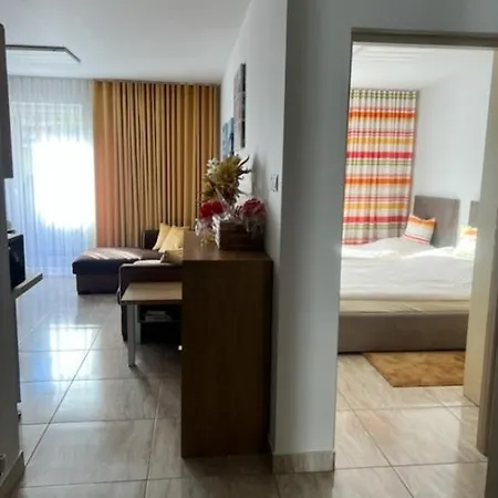 Oli&joly Wylotowa 83b Апартаменты